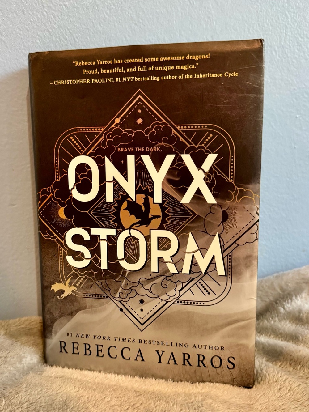 Onyx Storm by Rebecca Yarros Deluxe Limited Edition Hardcover with Sprayed Edges